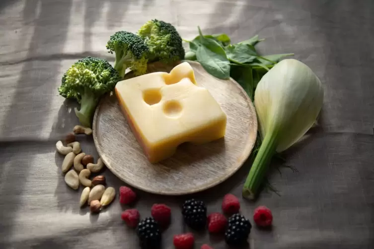 K&auml;se ist reich an Kalzium.