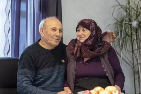 Sein Bruder überredete Basri Sen, ebenfalls nach Deutschland zu kommen. Irgendwann gab er nach und seine Frau Hacer folgte ihm, 