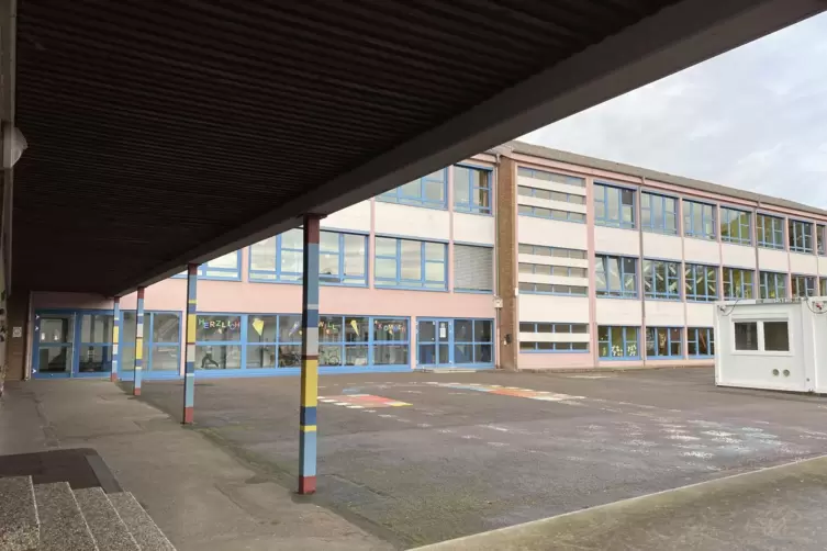 Die Grundschule Steinwenden soll eine neue Lüftungsanlage erhalten. 