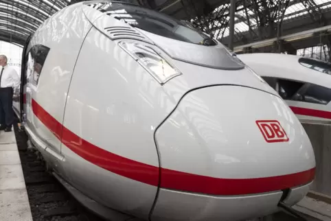 Der neue ICE 3 neo wurde von Frankfurt aus am Montag erstmals im regulären Verkehr eingesetzt. 