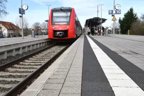 Zwischen Freinsheim (Foto) und Frankenthal sollten eigentlich ab 11. Dezember fast doppelt so viele Züge fahren wie bisher. 