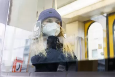 Ab dem 10. Dezember soll es in Bayern nur noch eine Empfehlung zum Tragen von Masken im ÖPNV geben.