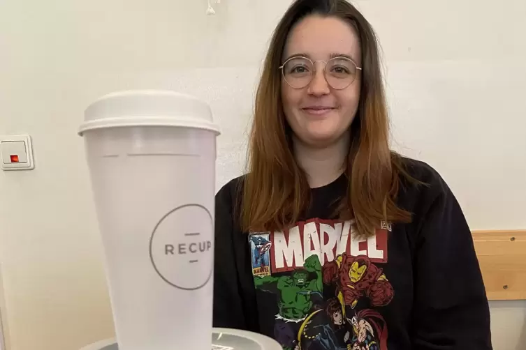 Janine Gab bietet in ihrem veganen Restaurant schon lange Mehrwegbeh&auml;ltnisse an.