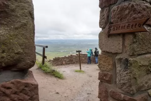 Auf der Rietburg gibt es im Krimi ein Todesopfer. 