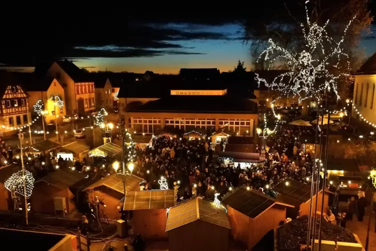 Der Rülzheimer Weihnachtsmarkt im Jahr 2018.