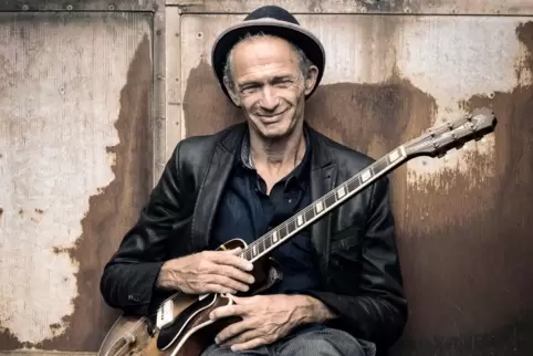  Auch Abi Wallenstein, der „Godfather of German Blues“, kommt zur Abschiedsvorstellung. 