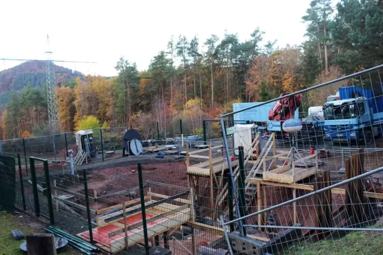 Seit November wird am sogenannten Gashäuschen auf dem Zimmerberg an der Erdgasleitung gebaut.