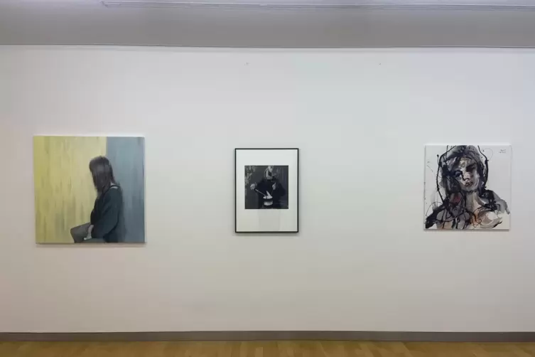 Die APK-Ausstellung ist jetzt in Speyer: Blick auf drei von 80 Werken.