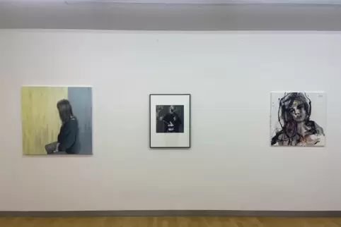 Die APK-Ausstellung ist jetzt in Speyer: Blick auf drei von 80 Werken.