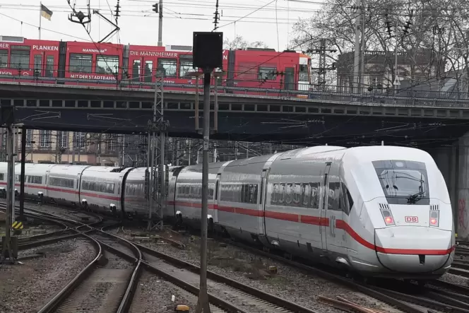 Mannheim bekommt im neuen Fahrplan zusätzliche Direkt-ICE nach Bremen und München. Mannheim bekommt im neuen Fahrplan zusätzliche Direkt-ICE nach Bremen und München.