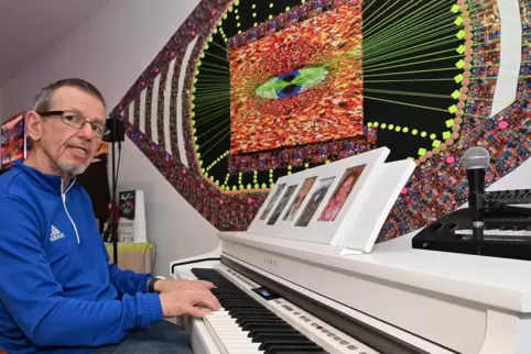 Schreibt Texte und Lieder über die Dinge, die ihm im Leben wichtig sind: Lothar Bansemer. 