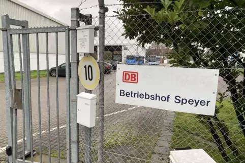 Keine Chance: Die Heinkelstraße 25 wird künftig nicht mehr Betriebshof für den ÖPNV-Betrieb sein. 