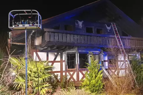 Die Ausbruchstelle des Brandes war im Erdgeschoss des Anwesens. 
