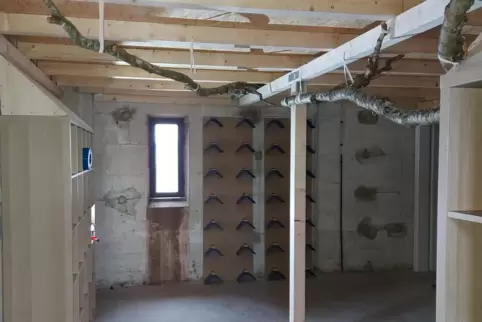 Die Protestantische Kirchengemeinde Zweibrücken hat im Turm der Alexanderskirche einen Raum zu Verfügung gestellt.