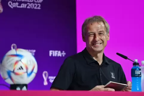 Gute Laune in Doha: Jürgen Klinsmann.