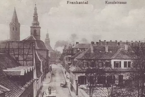 Diese Ansichtskarte aus dem Jahr 1919, auf der Frankenthal fälschlicherweise ohne „h“ geschrieben wurde, zeigt die Kanalstraße m