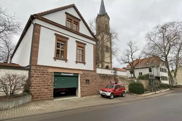Das derzeitige Feuerwehrhaus in Erpolzheim ist zu klein. 