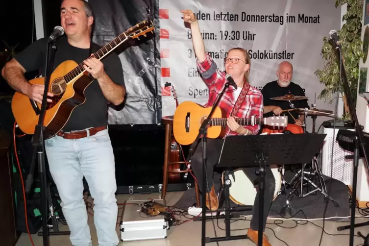 Goodlife bei einem Auftritt in Pirmasens. Von links: Frank Varano, Silvana Berwanger, Stefan Dausend und Birte Steinmetz. 