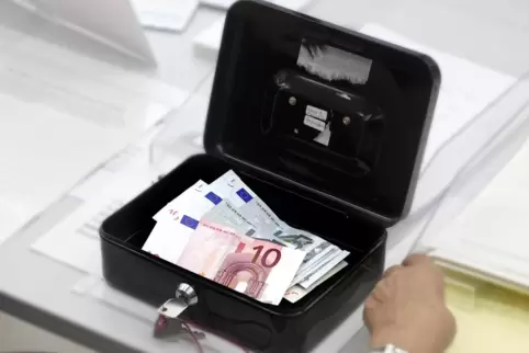 Ob die SPD-Kasse tatsächlich nicht korrekt geführt wurde, prüft derzeit die Staatsanwaltschaft. 
