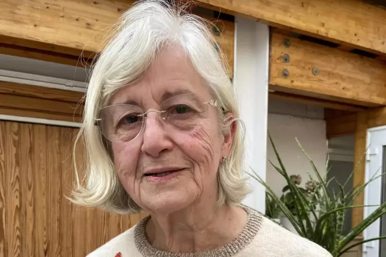 Ist dankbar f&uuml;r die Unterst&uuml;tzung, die sie als Angeh&ouml;rige von den SAPV-Fachkr&auml;ften bekommen hat; Elke Gouthier. 