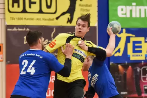Der Wörther Lukas Pfirrmann spielt in Kandel. 