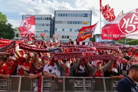 Mai 2022: Kaiserslautern im Freudentaumel. Der FCK ist wieder zweitklassig. Bei der Abstimmung steht er bei den Mannschaften zur