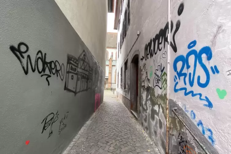 Die H&auml;user werden immer wieder bespr&uuml;ht. 