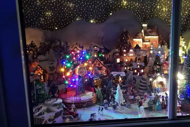 Farbenfrohe Weihnachstlandschaft.