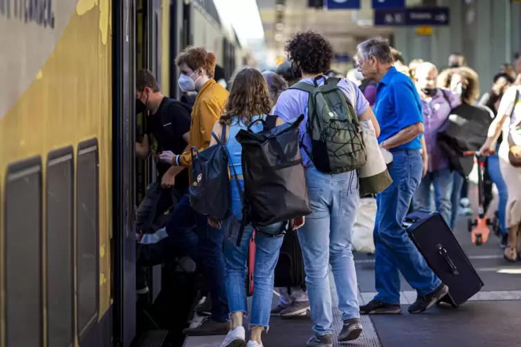 In vielen Zügen herrschte in Zeiten des 9-Euro-Tickets großes Gedränge.