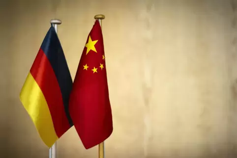 Die Volksrepublik China ist Deutschlands wichtigster Handelspartner. Staatskonzerne haben in der Bundesrepublik zahlreiche Betei