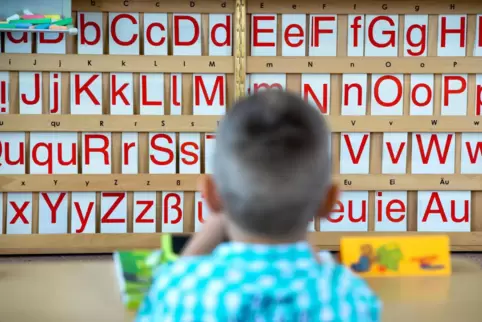 Schulpsychologin Stefanie Maas erklärt unter anderem, wie eine Vorbereitung auf die Grundschule aussehen kann.