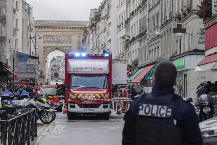 Der Tatort war eine belebte Straße in der Pariser Innenstadt.