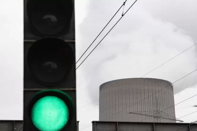 Grünes Licht für längere Laufzeiten: Das Kernkraftwerk Emsland in Lingen ist eine der Anlagen, die nun doch nicht zum Jahresende