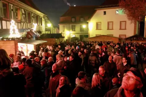 Eine Silvesterparty auf dem Plätzel im Jahr 2013. 