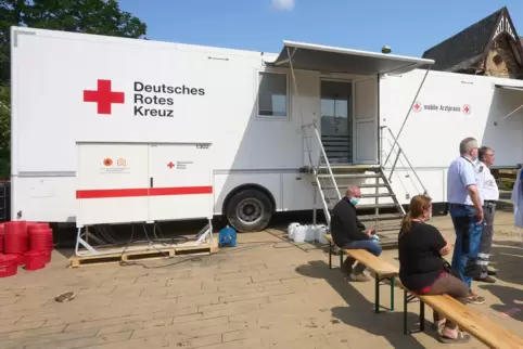 Der Bundestagsabgeordnete plädiert auch für Zweigpraxen und Patiententaxis. 
