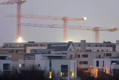 Der Baubranche macht es besonders zu schaffen, dass im Wohnungsbau viele Projekte storniert werden, weil sie wegen hoher Baukost