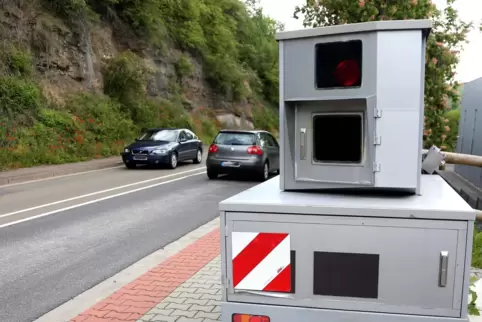 Bisher wird ein Blitzer gemietet. 