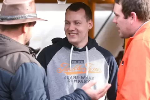 Sehr gefragt beim Pferdemarkt: Jungbauer Max war prominenster Gast beim Stelldichein in Quirnbach am 9. November. 