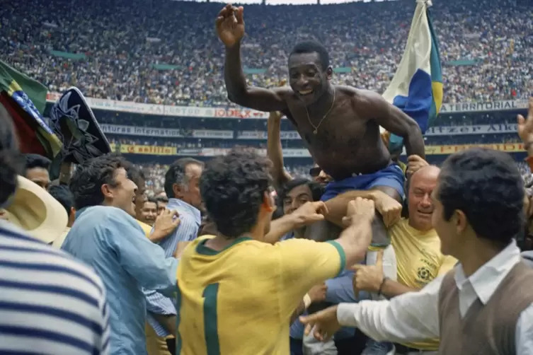 Unsterblich: Pelé nach dem dritten WM-Titel mit Brasilien, 1970 in Mexiko. 