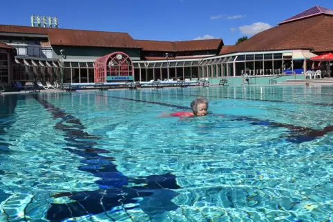 Abriss des Badeparks und Neubau eines Wasserparks? Das wird auch 2023 Thema in Haßloch sein. 