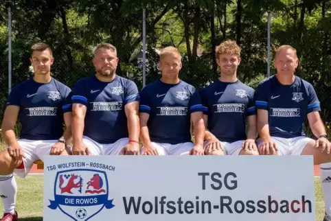 Mit Marcel Korb, Harry Kihl, Dirk Kohlmayer, Johannes Schell und Michael Rosenberger (von links nach rechts) geht die TSG Wolfst