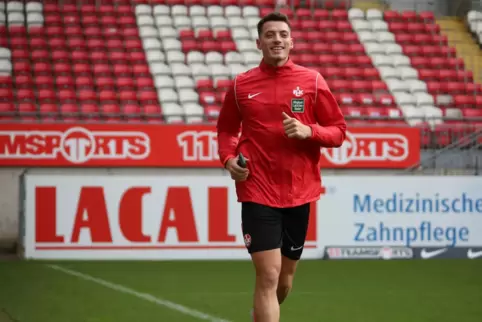 Der Wunschspieler von FCK-Trainer Dirk Schuster fährt mit ins Trainingslager: Nicolai Rapp. 