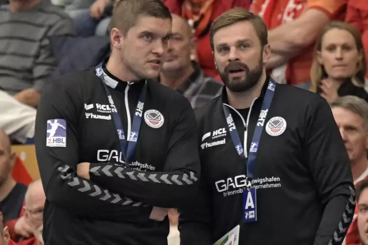 Andrej Kogut (rechts) lobt die Zusammenarbeit mit Eulen-Cheftrainer Michel Abt.