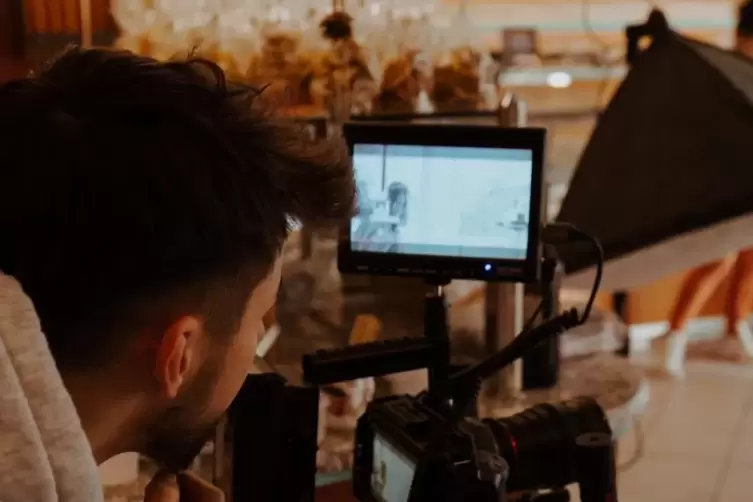 Bei den Videodrehs geht es in jeder Hinsicht professionell zu. 