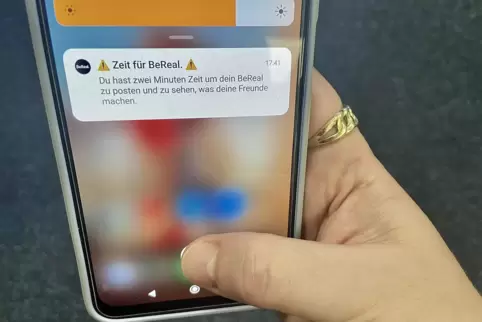 „Zeit für ein BeReal“: Jetzt haben Nutzer zwei Minuten Zeit, einen Beitrag zu posten. 