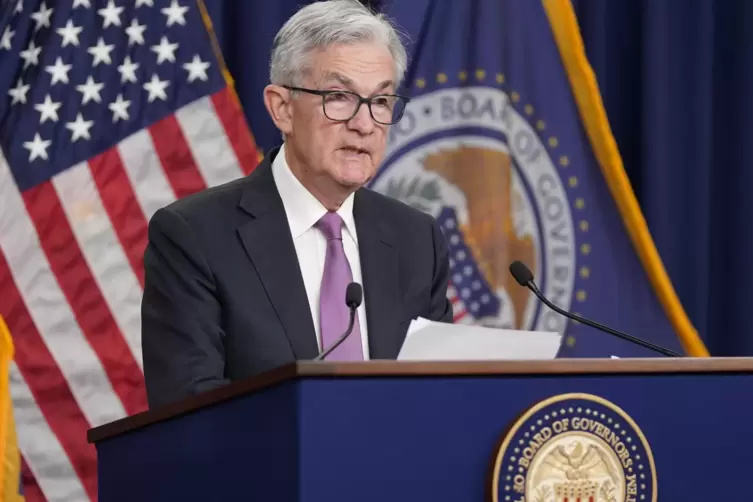  Jerome Powell, der Chef der US-Notenbank, hat die Leitzinsen in mehreren Schritten deutlich angehoben. 