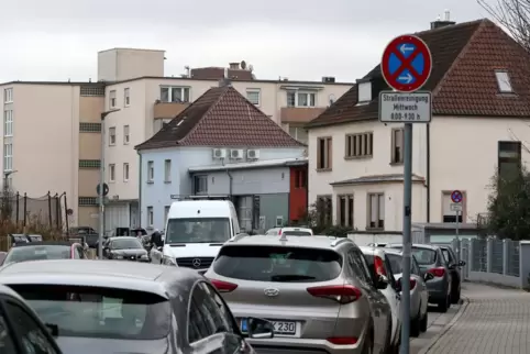 Auch hier in der Wieslauterstraße werden Parkautomaten aufgestellt. 