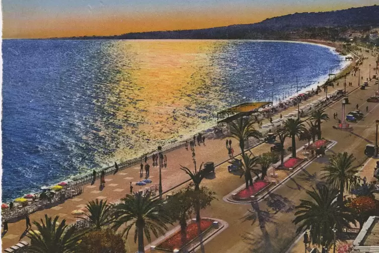 Eine kolorierte Ansichtskarte von der Promenade des Anglais in Nizza (etwa um 1947) aus Max Beckmanns Postkartensammlung.