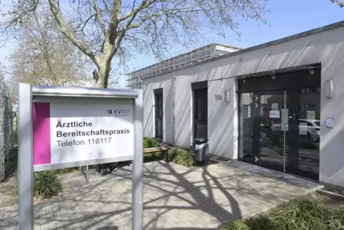 In der Ludwigshafener Bereitschaftspraxis mussten Patienten zwischen den Jahren stundenlange Wartezeiten in Kauf nehmen.