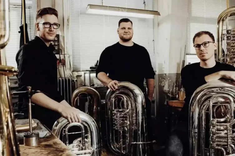 Nothing but Tuba: Das Tuba-Trio „21meter60“ hat mit seinem CD-Erstling 2022 einen Opus-Klassik eingefahren – im Juni kommen sie 